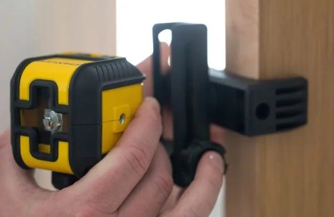 STANLEY LASER KRZYŻOWY CUBIX CZERWONY STANLEY LASER KRZYŻOWY CUBIX CZERWONY
