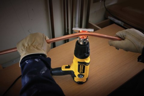STANLEY OPALARKA 2000W STANLEY OPALARKA 2000W