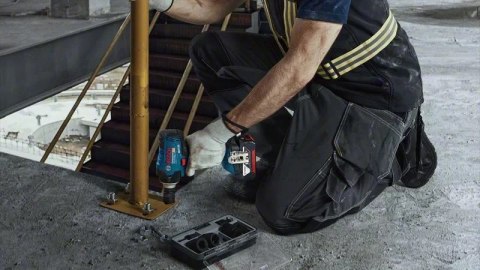 BOSCH ZESTAW GDS18V-400 + GSB18V-50 1*2.0AH+1*5.0AH BOSCH ZESTAW GDS18V-400 + GSB18V-50 1*2.0AH+1*5.0AH