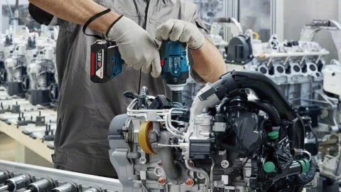 BOSCH ZESTAW GDS18V-400 + GSB18V-50 1*2.0AH+1*5.0AH BOSCH ZESTAW GDS18V-400 + GSB18V-50 1*2.0AH+1*5.0AH