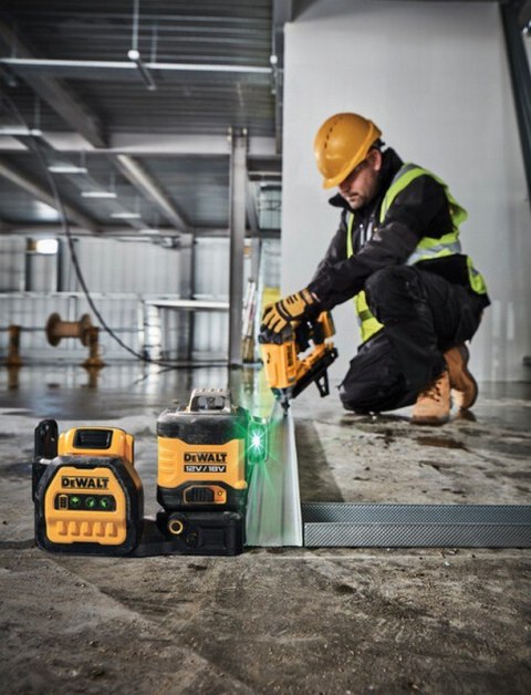 DEWALT LASER LINIOWY 3-PŁASZCZYZNOWY 12/18V ZIE. WIĄZKA XR 1*2.0AH DEWALT LASER LINIOWY 3-PŁASZCZYZNOWY 12/18V ZIE. WIĄZKA XR 1*2.0AH