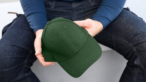 NEO CZAPKA Z DASZKIEM ZIELONA NEO CZAPKA Z DASZKIEM ZIELONA