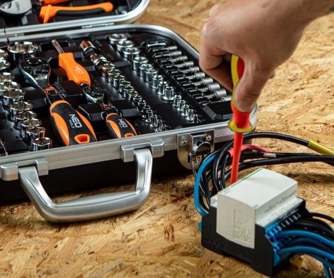 NEO WALIZKA ELEKTRYKA 108 SZTUK NEO WALIZKA ELEKTRYKA 108 SZTUK