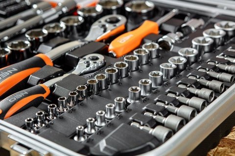 NEO WALIZKA ELEKTRYKA 108 SZTUK NEO WALIZKA ELEKTRYKA 108 SZTUK