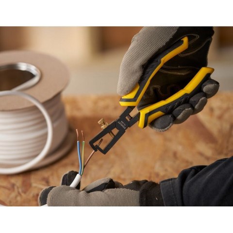 STANLEY SZCZYPCE CONTROL-GRIP 150MM DO ŚCIĄG. IZOLACJI STANLEY SZCZYPCE CONTROL-GRIP 150MM DO ŚCIĄG. IZOLACJI