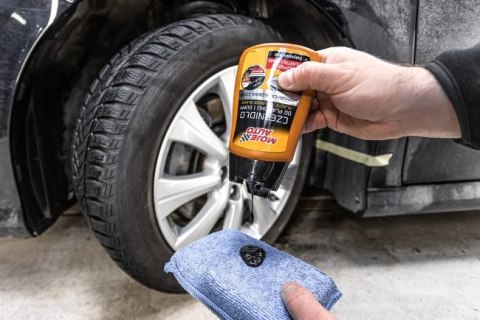 MOJE AUTO CZERNIDŁO DO PLASTIKU I GUMY 250ML MOJE AUTO CZERNIDŁO DO PLASTIKU I GUMY 250ML