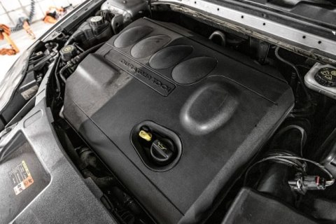 MOJE AUTO CZERNIDŁO DO PLASTIKU I GUMY 250ML MOJE AUTO CZERNIDŁO DO PLASTIKU I GUMY 250ML