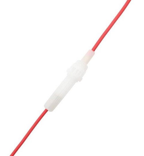 UN GNIAZDO BEZPIECZNIKA Z KABLEM 20MM